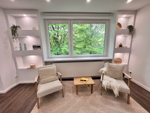 Stylish Newly Renovated Loft Apartment in Prime Location Near Hamburg Airport - Gallery - 23