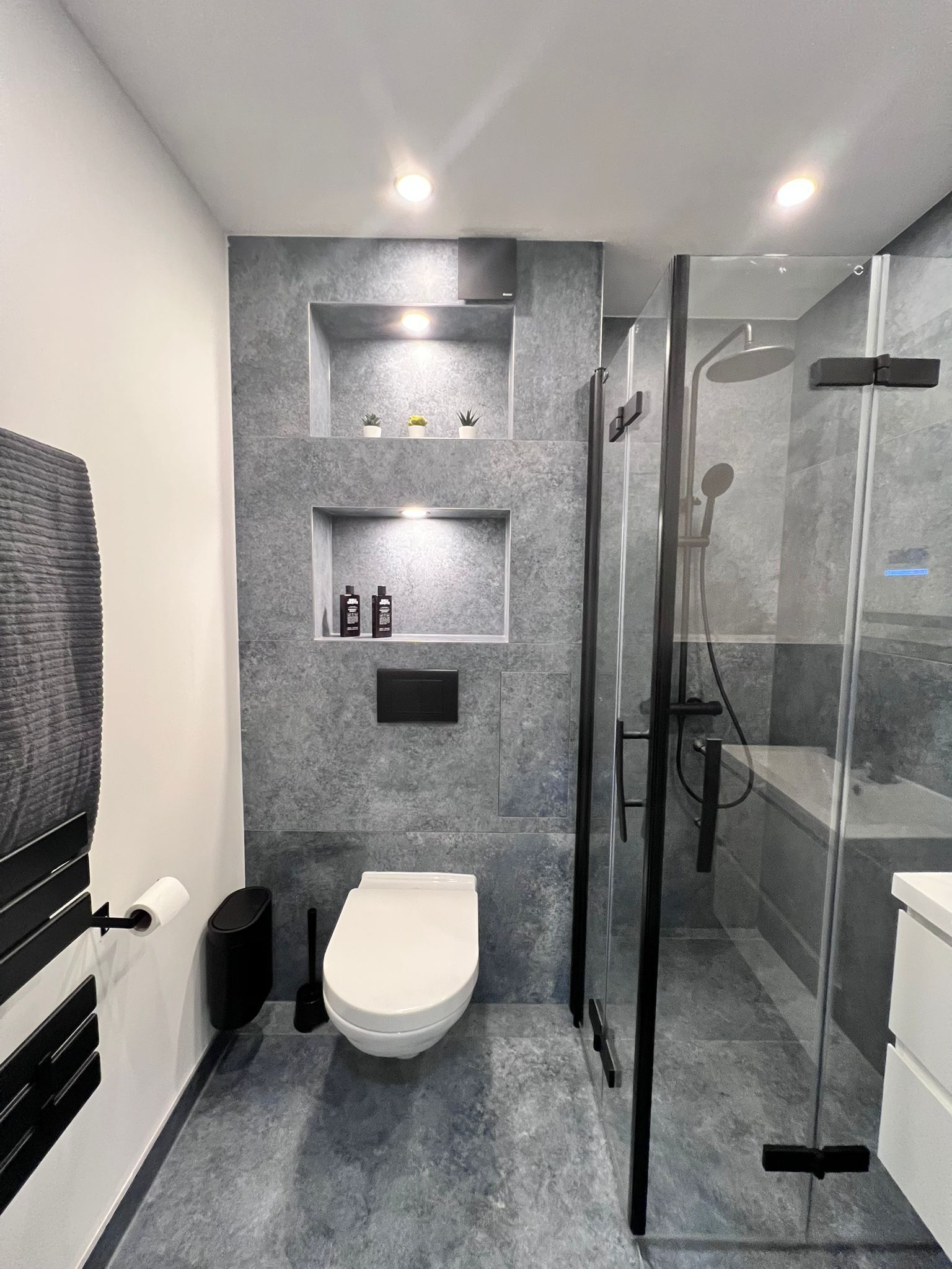Stylish Newly Renovated Loft Apartment In Prime Location Near Hamburg Airport - 5