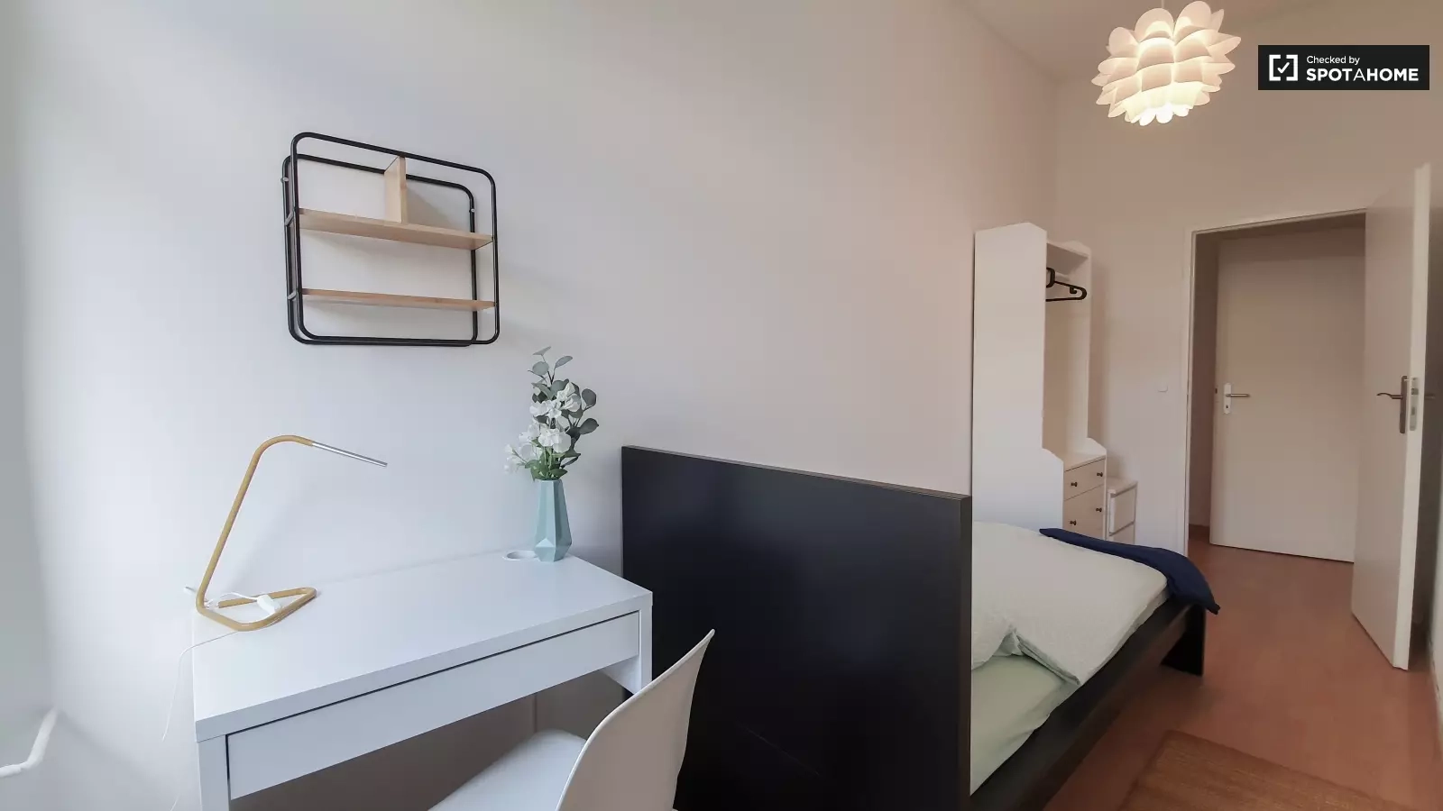 Rooms for rent with 4 bedrooms in Spandau Berlin