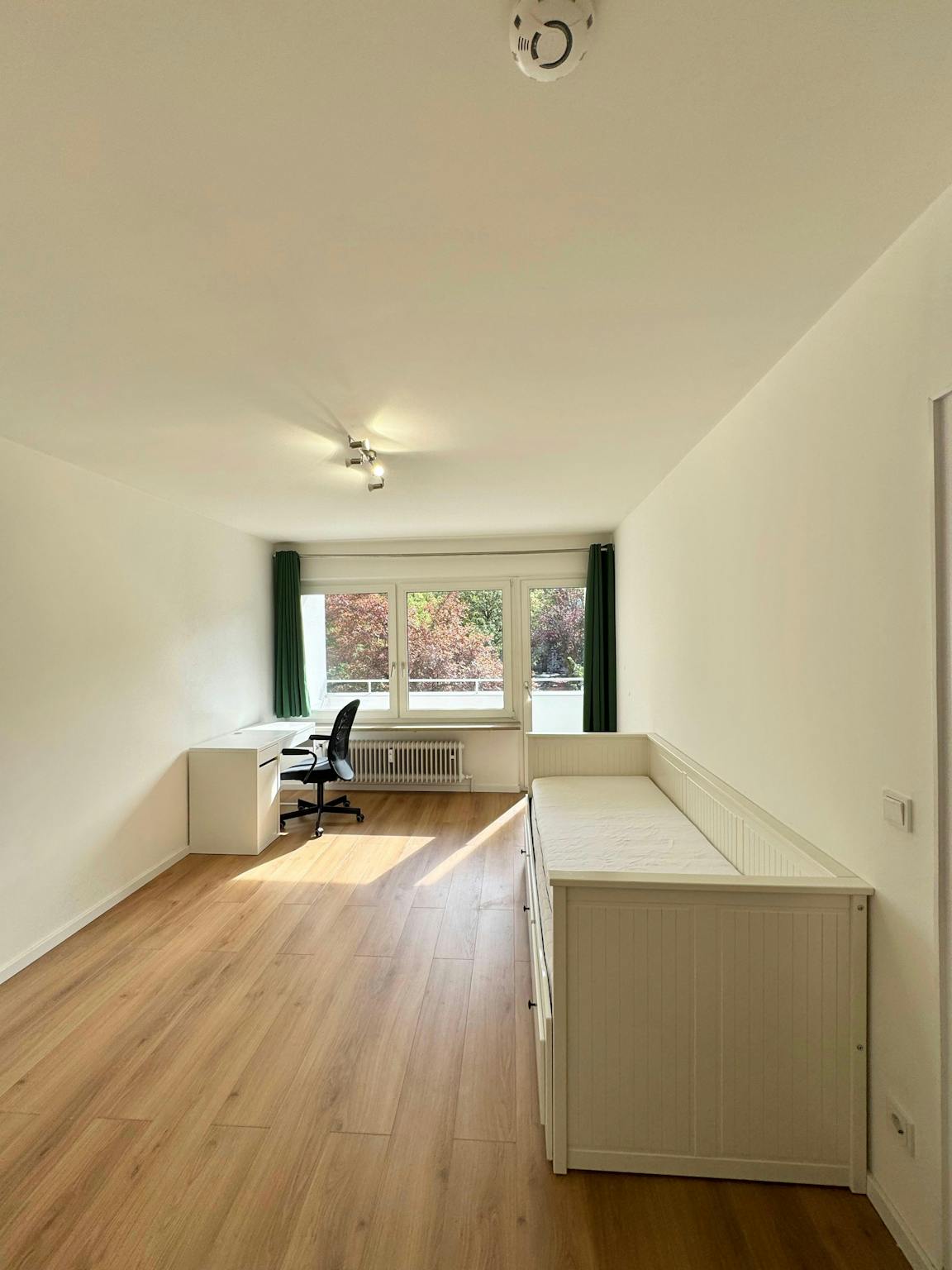 Private Room - Nietzschestraße, Munich - Gallery - 1