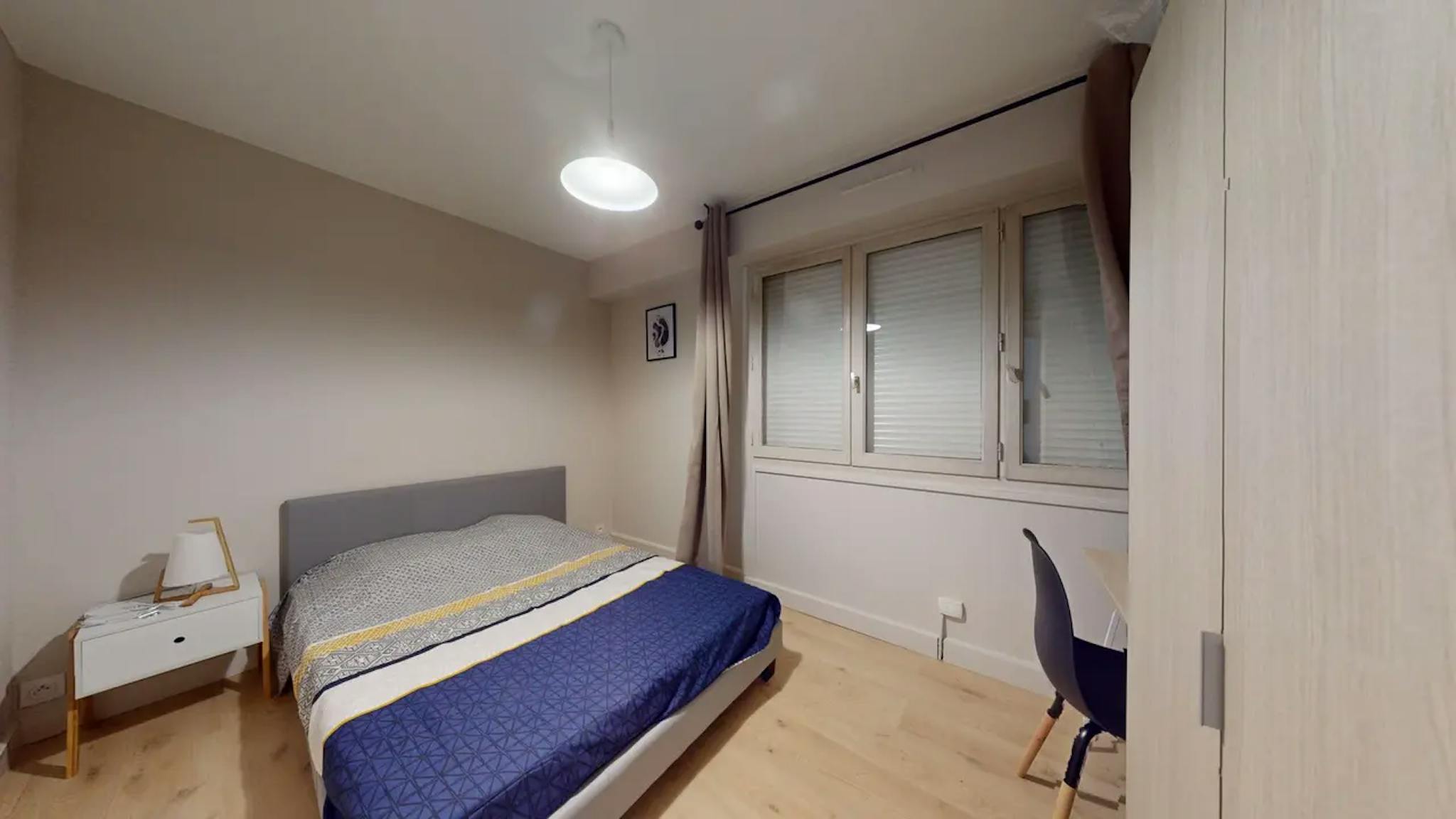 Private Room - 1