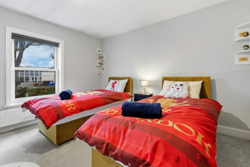 High Road, Watford - Gallery - 8