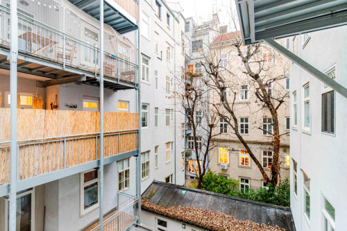 Comfortable studio near the IBS International Business School