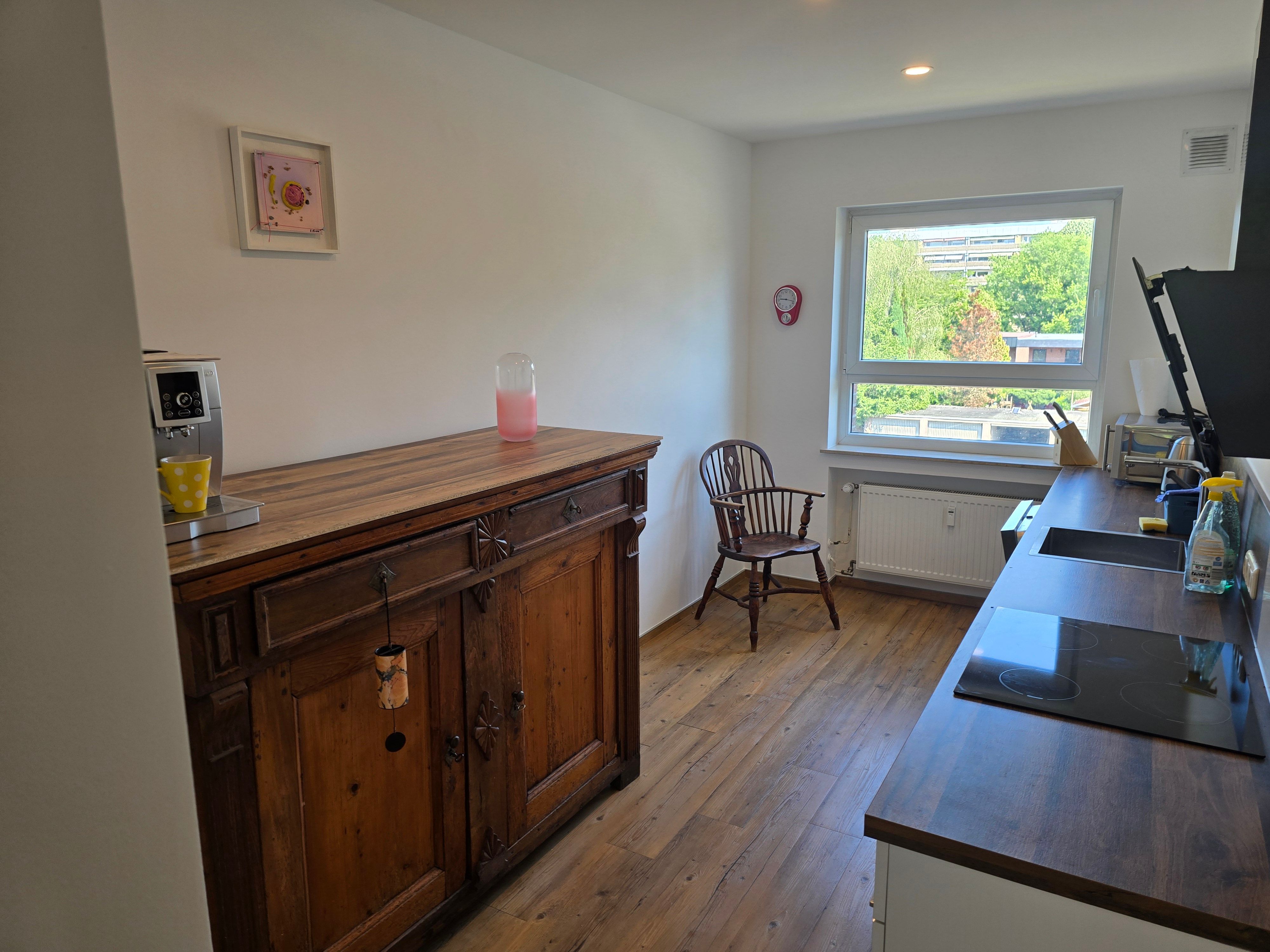Elegant Garden View Apartment | Balcony • Home Office • Near Cologne - 17