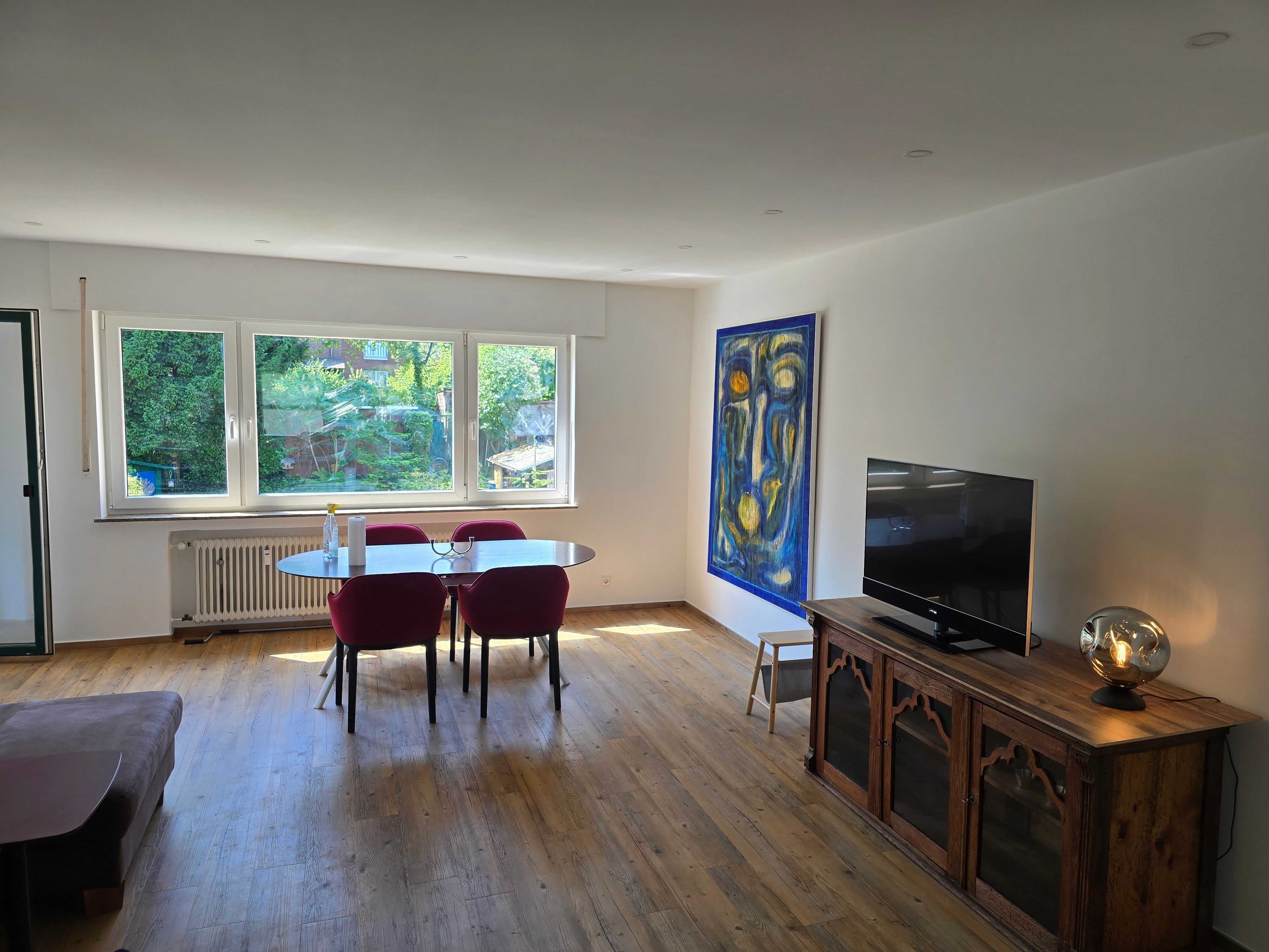 Elegant Garden View Apartment | Balcony • Home Office • Near Cologne - 42