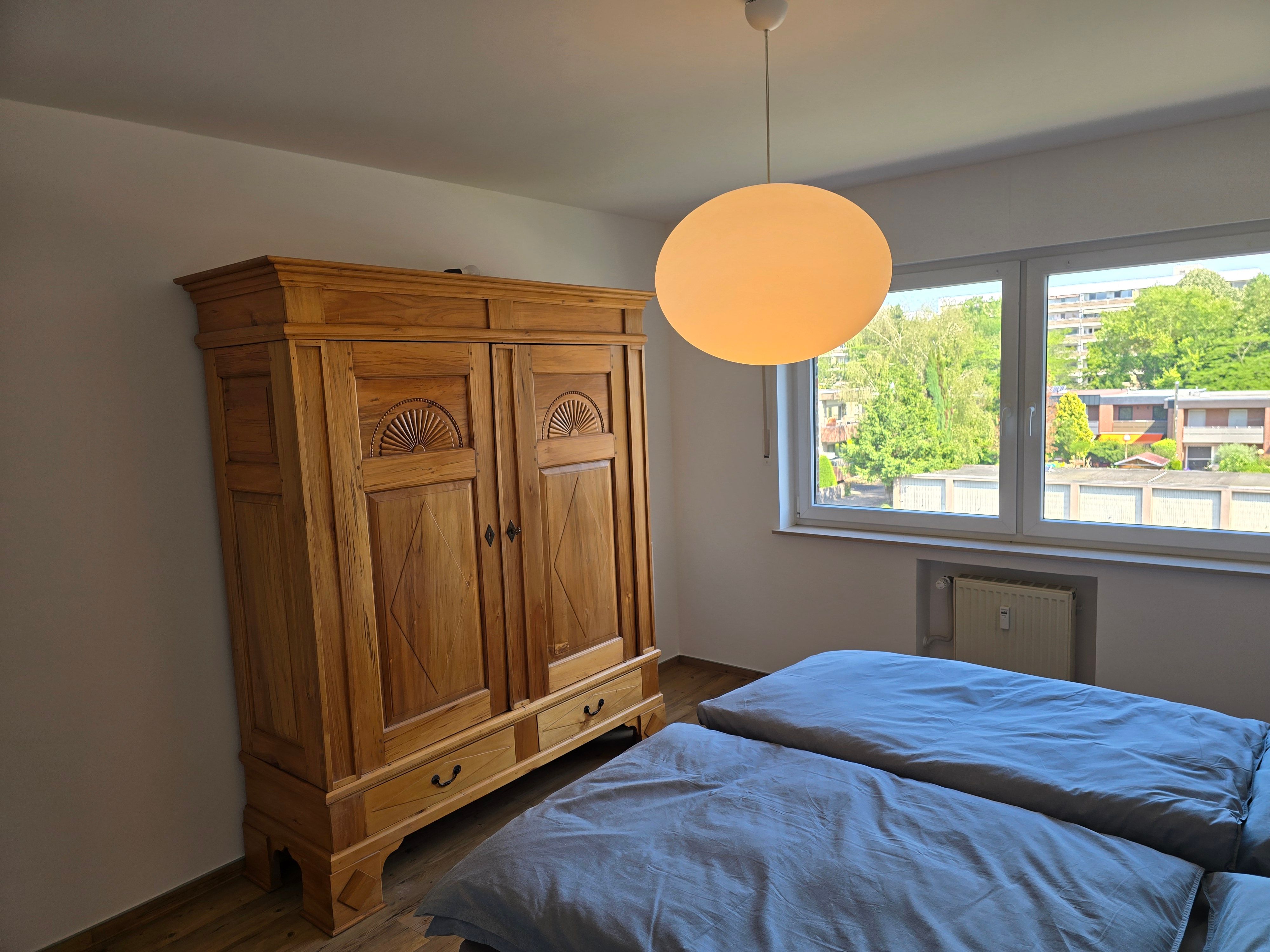 Elegant Garden View Apartment | Balcony • Home Office • Near Cologne - 35