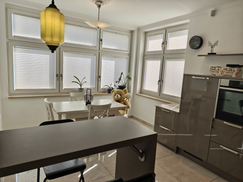 Temporary Living - Exclusive 80m² Apartment | 5 Minutes to S-Bahn Station