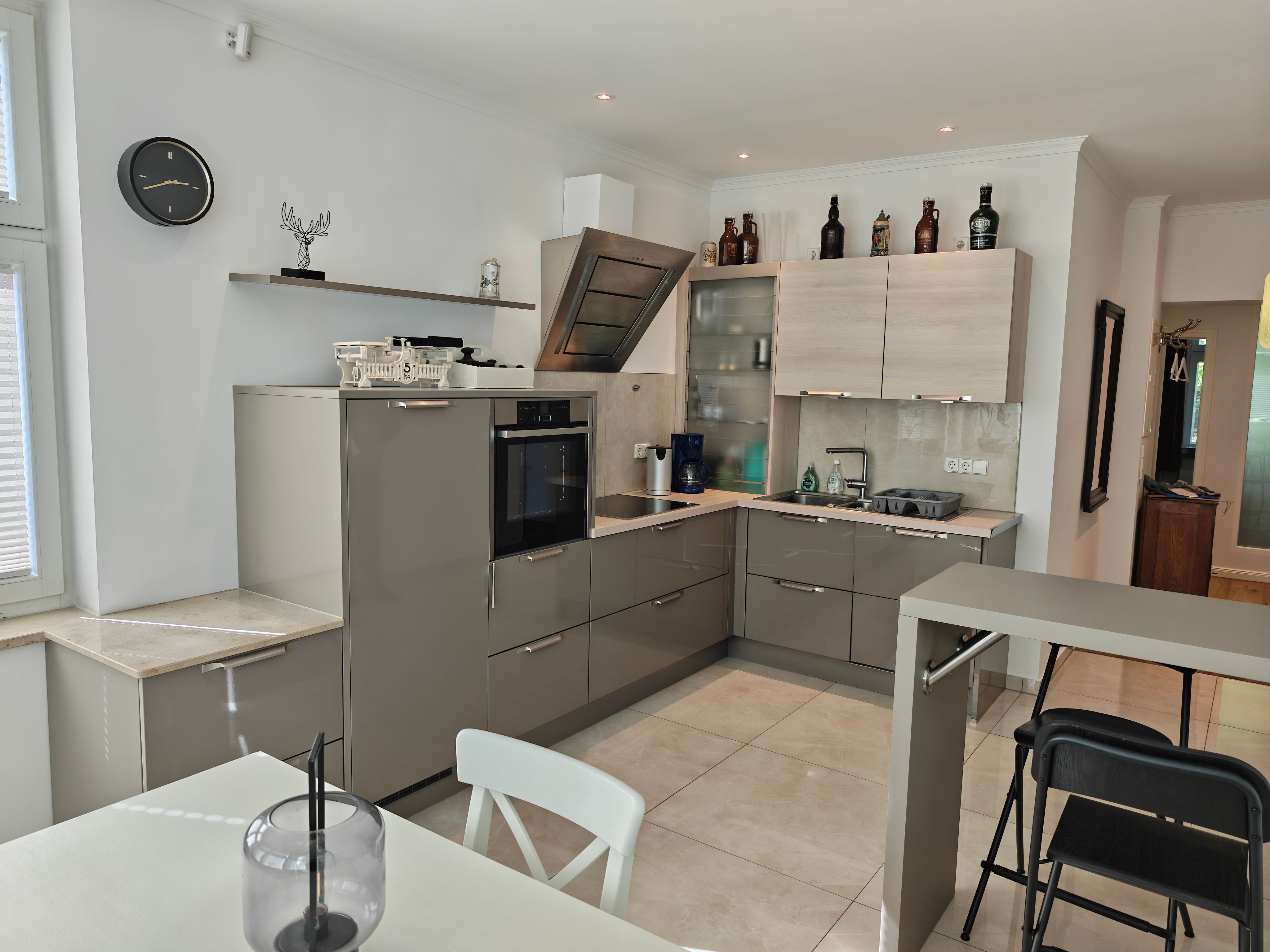  Temporary Living - Exclusive 80m² Apartment | 5 Minutes To S-Bahn Station  -  Temporary Living - Exclusive 80m² Apartment | 5 Minutes to S-Bahn Station  - Gallery -  9