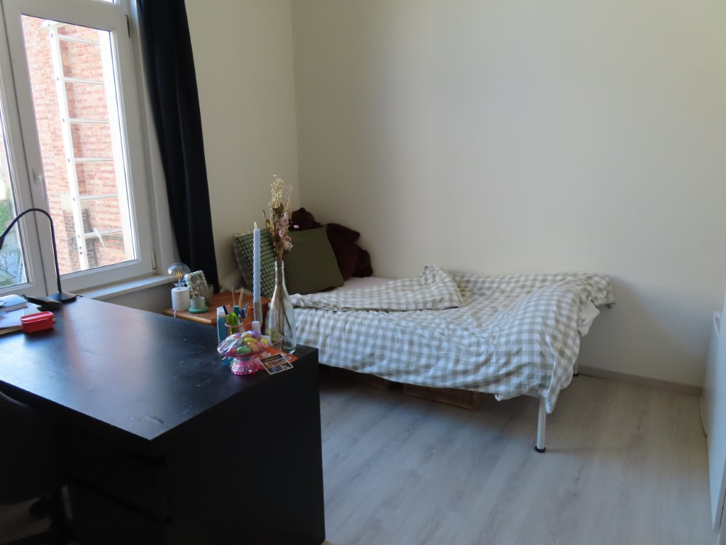 Room - 1