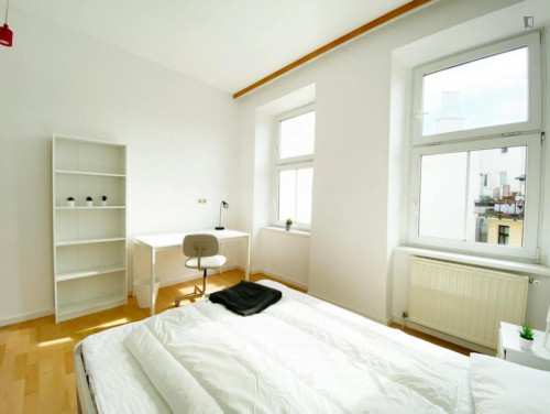 Cozy double bedroom in the Brigittenau district