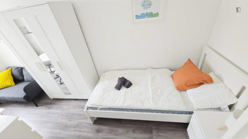 Welcoming single bedroom near the Währinger Straße-Volksoper subway station  - Gallery -  5