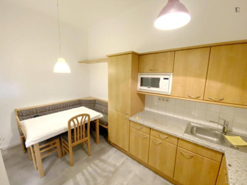 Inviting double bedroom in the Brigittenau district  - Gallery -  5