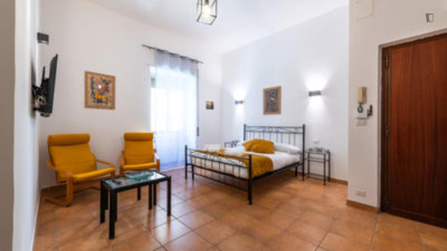 Modern 1-bedroom flat in Gianicolense
