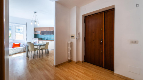 Charming 2-bedroom flat in Trieste
