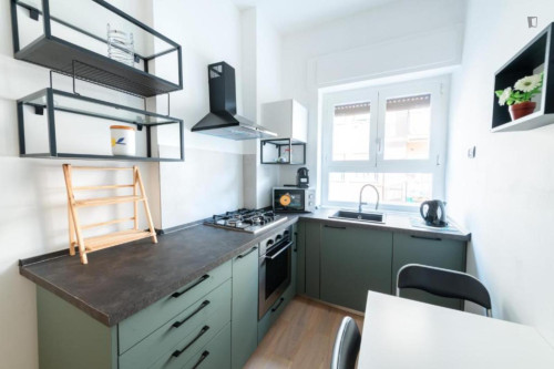 Inviting 2-bedroom flat near the Porta Furba subway station