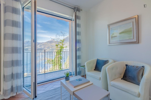 Inviting 2-bedroom flat near the Varenna Train Station - Gallery - 21