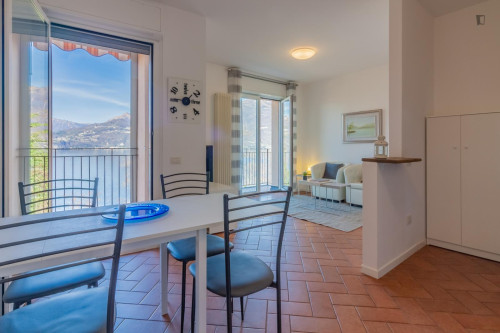Inviting 2-bedroom flat near the Varenna Train Station - Gallery - 18