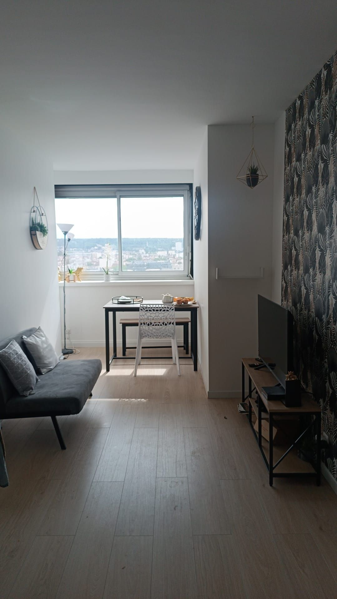 Bright Room in Female Shared Apartment - Gallery - 17