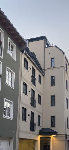WILLKOMMEN ZU HAUSE. Charmante Neubau-Stadtwohnung im Zentrum von Traunstein