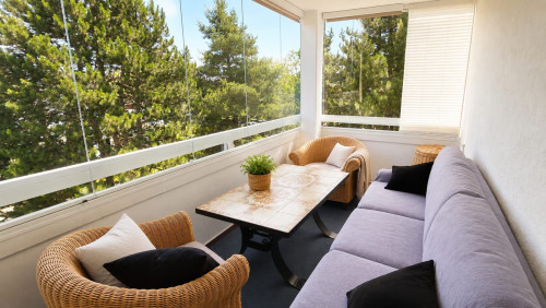 Stylish business shared apartment with 3 lockable rooms, conservatory, keyless access and home office in Friedrichshafen  - Gallery -  5
