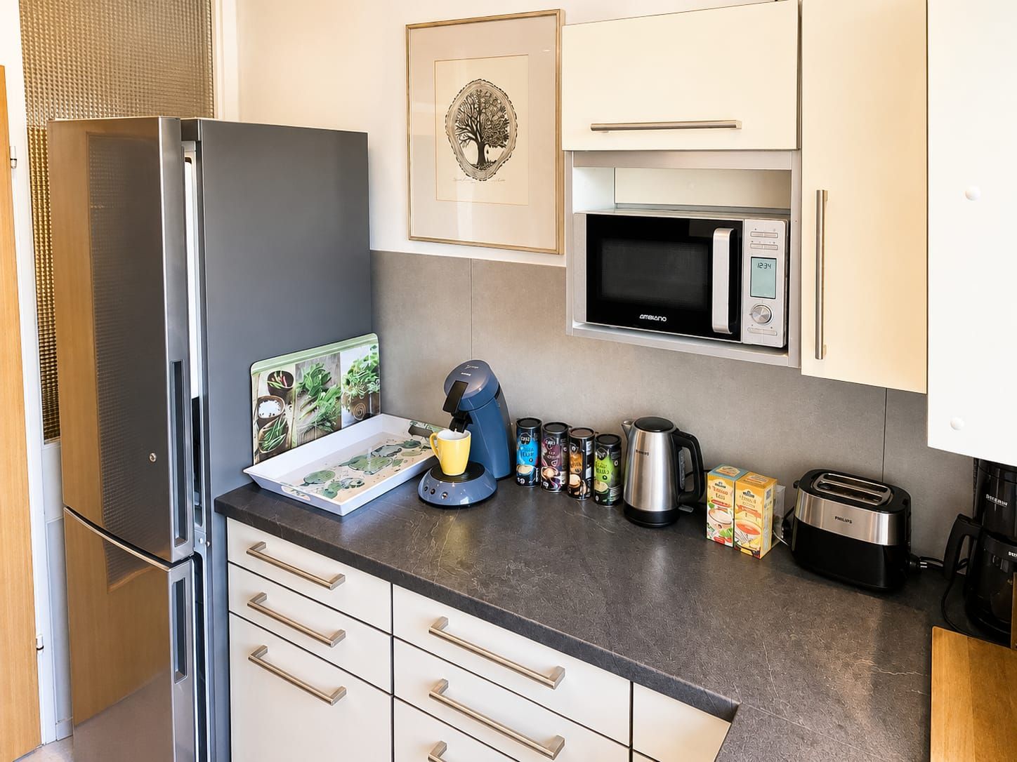  Stylish Business Shared Apartment With 3 Lockable Rooms, Conservatory, Keyless Access And Home Offic  -  Stylish business shared apartment with 3 lockable rooms, conservatory, keyless access and home office in Friedrichshafen  - Gallery -  10