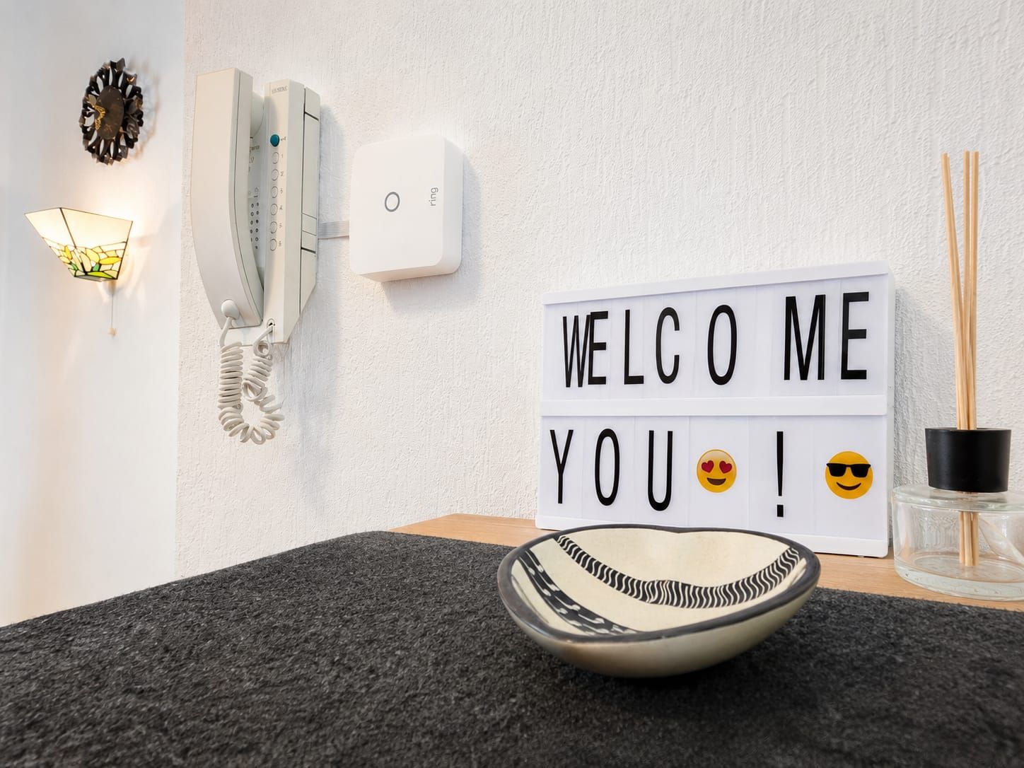  Stylish Business Shared Apartment With 3 Lockable Rooms, Conservatory, Keyless Access And Home Offic  -  Stylish business shared apartment with 3 lockable rooms, conservatory, keyless access and home office in Friedrichshafen  - Gallery -  2