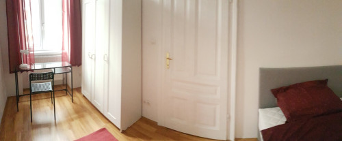 Untere Weißgerberstraße, Vienna