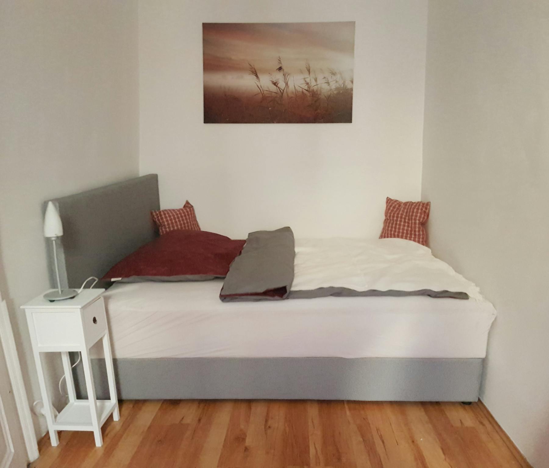 Private Room - Untere Weißgerberstraße, Vienna - Gallery - 1