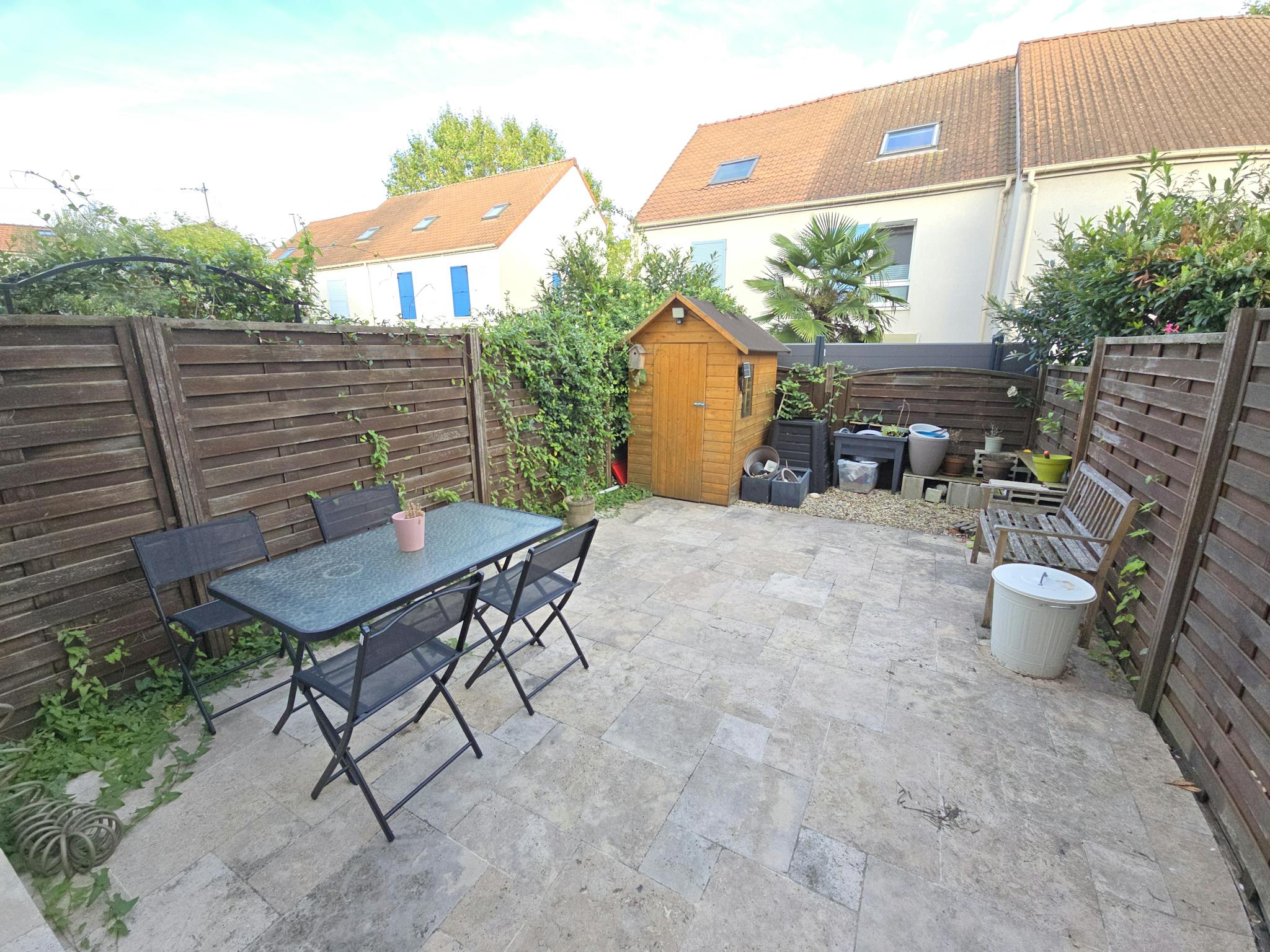  Private Room  -  Rue Gérard de Nerval, Paris  - Gallery -  1