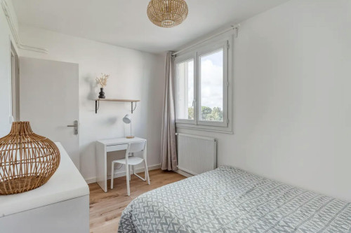 Rue Jean Zubieta, Talence