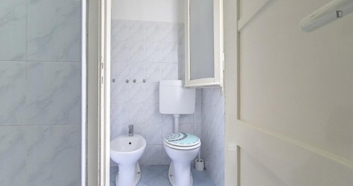 Neat double bedroom near Parco della Resistenza - Gallery - 8