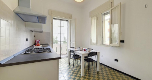 Neat double bedroom near Parco della Resistenza - Gallery - 4