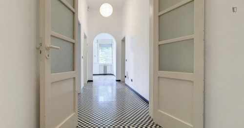 Neat double bedroom near Parco della Resistenza - Gallery - 9