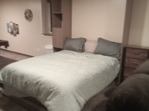 Outdoor Hottub, Cozy king bed