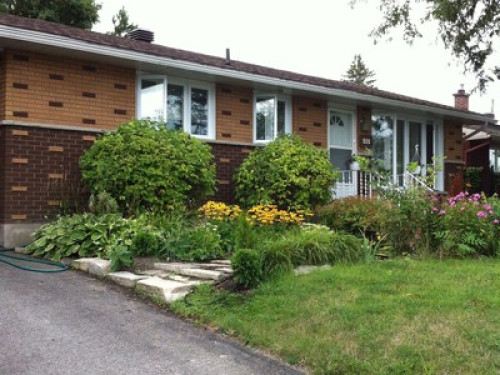 beautiful bungalow house safe