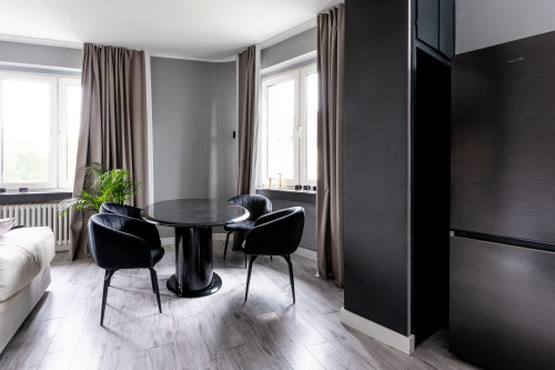 Elegant living experience with stunning views