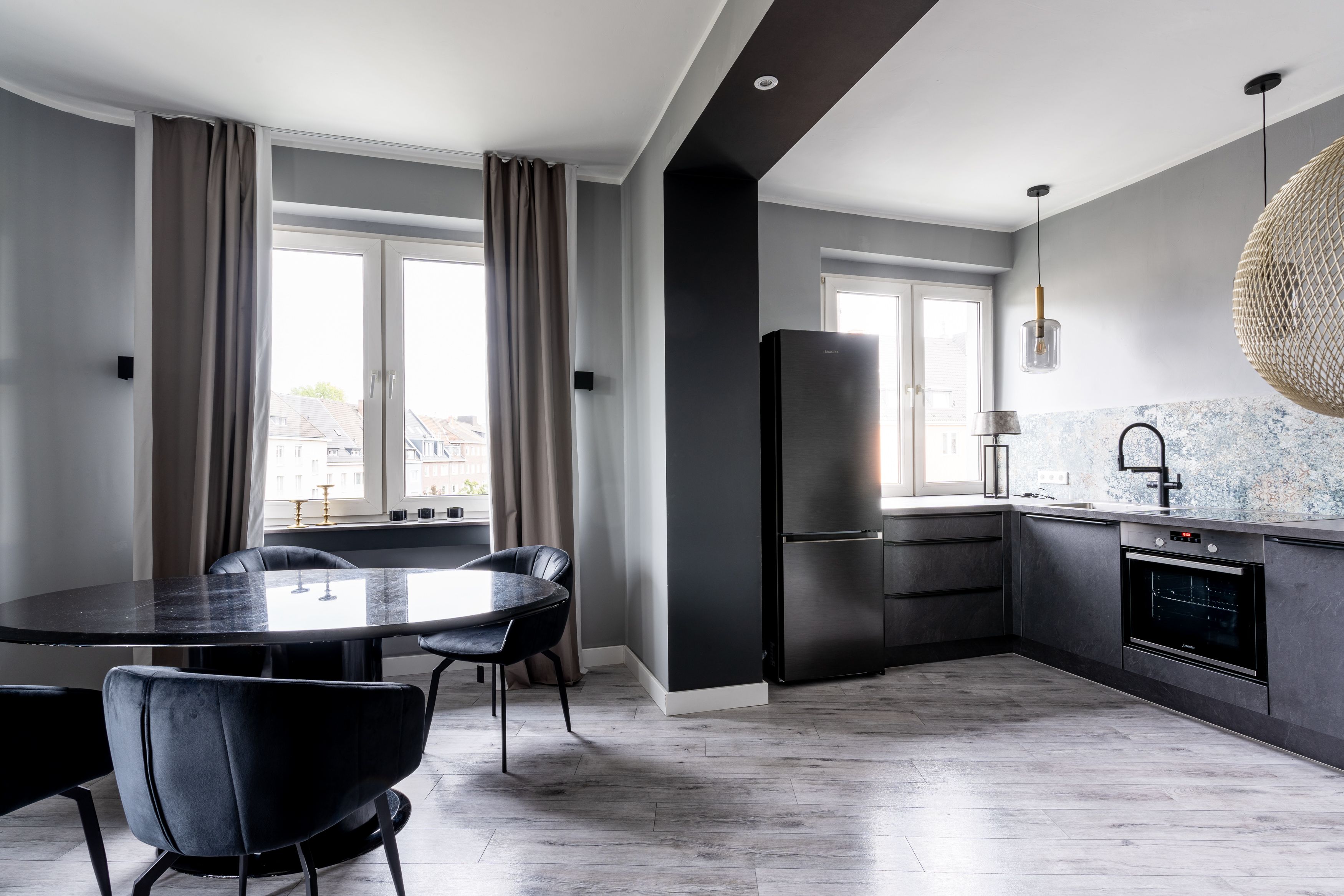  Elegant Living Experience With Stunning Views  -  Elegant living experience with stunning views  - Gallery -  16