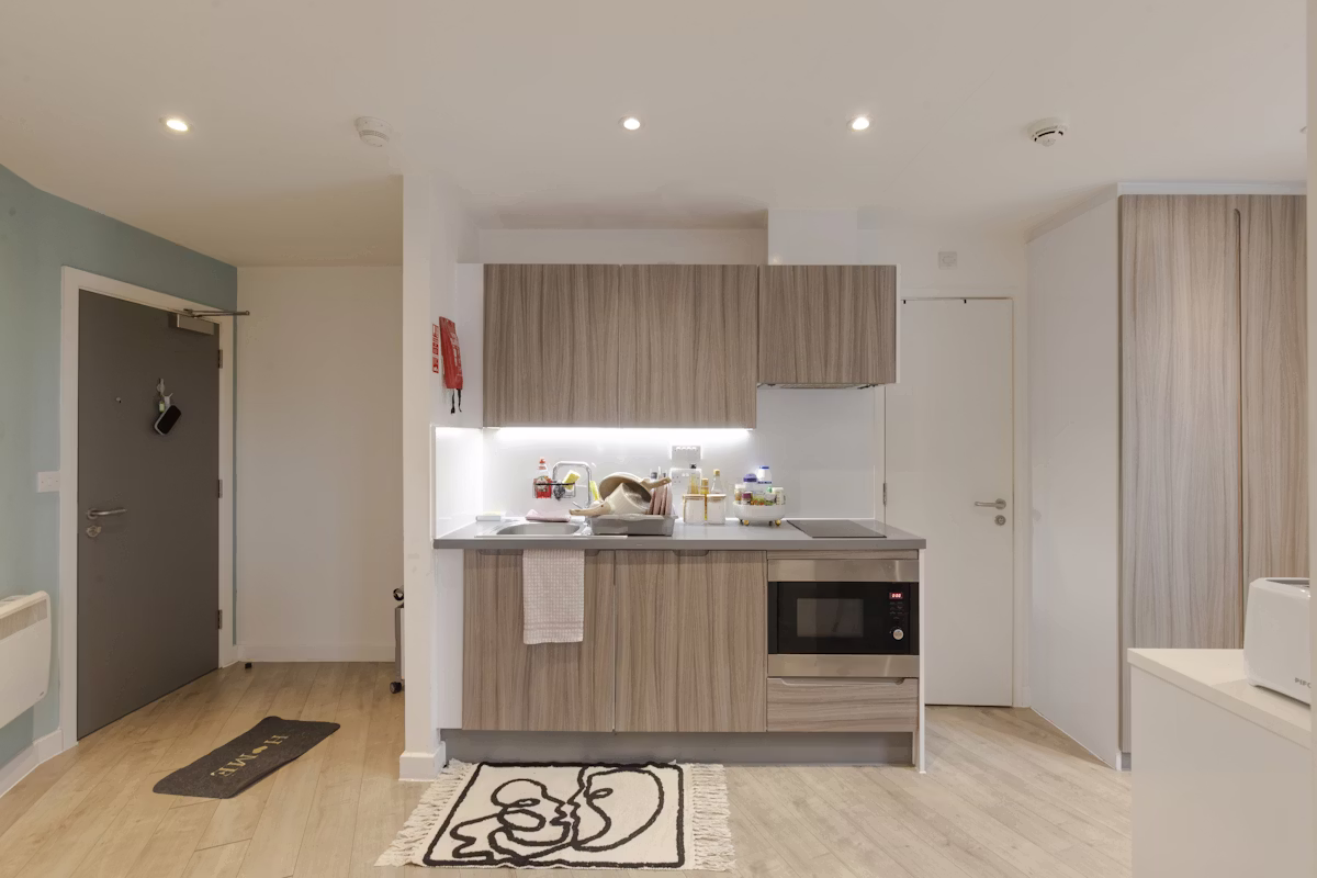 Lumya Leicester - Gallery - 46