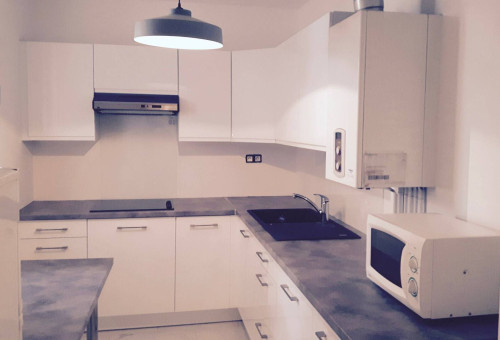 95m² Private room in a flatshare for 1 person