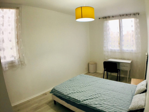 95m² Private room in a flatshare for 1 person