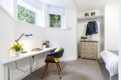 31a-cardigan-road-leeds-191357738620260624120632PM