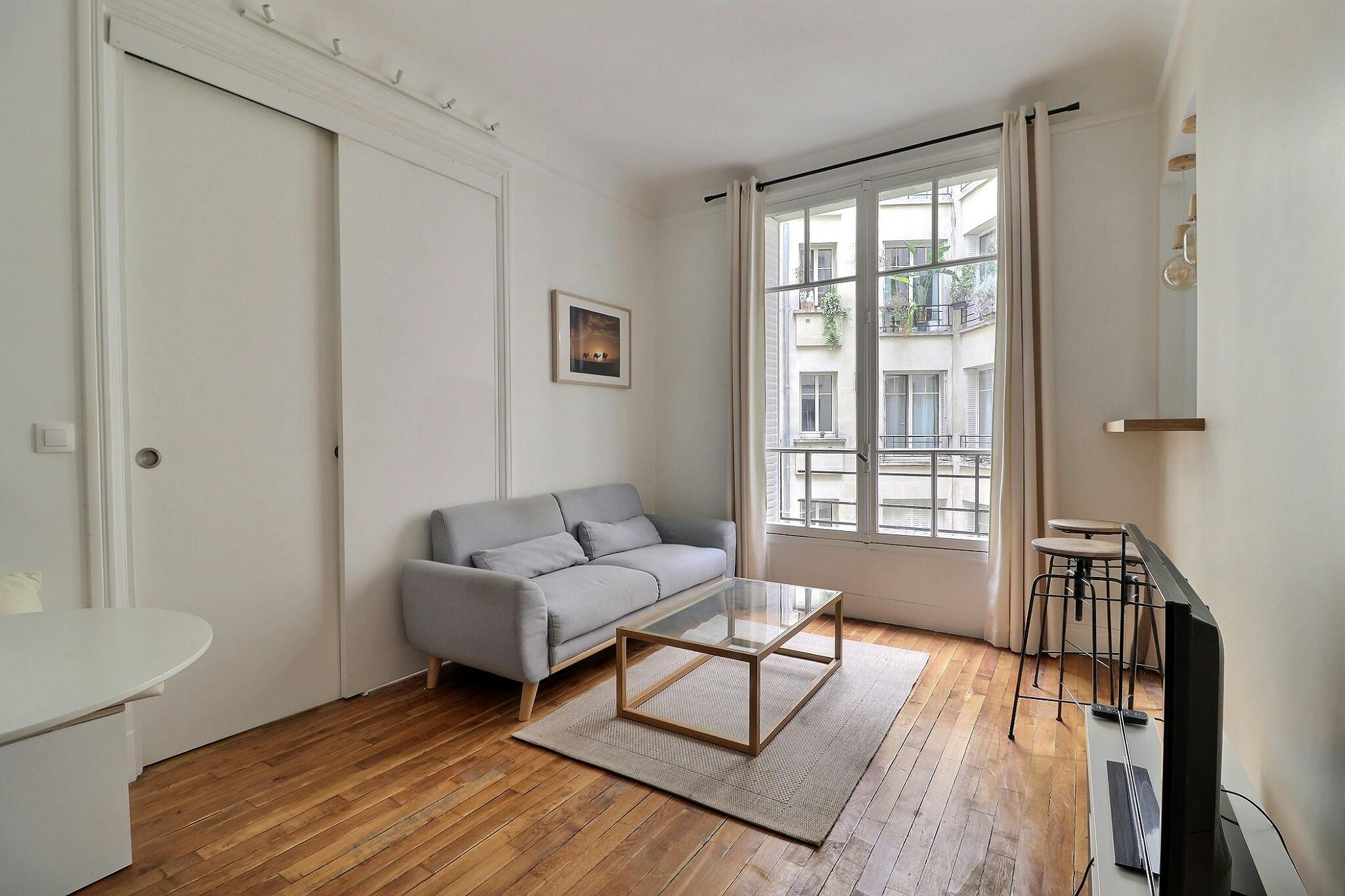 Entire Place  -  Rue de Varize, Paris  - Gallery -  1