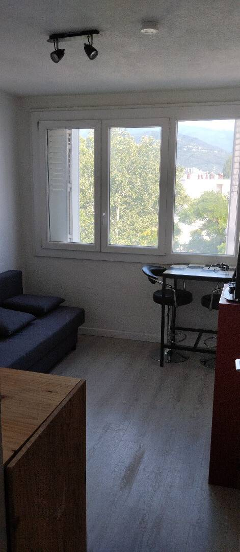  Studio  -  16m² studio  - Gallery -  3