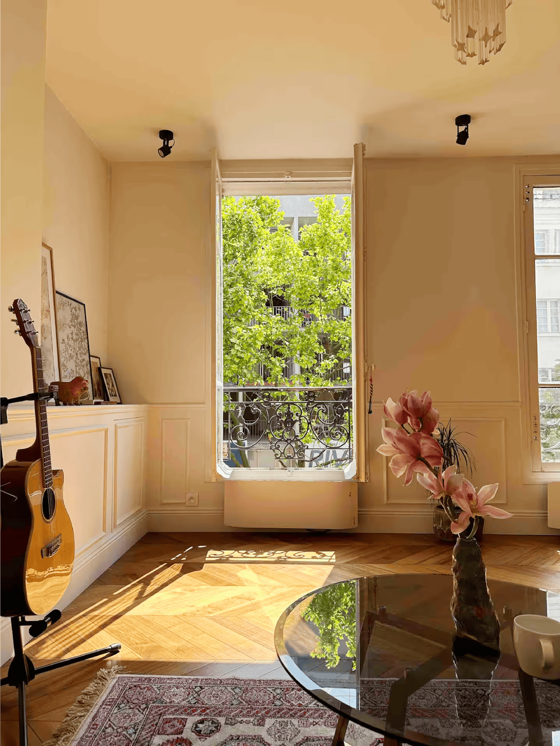  Entire Place  -  Rue des Pyrénées, Paris  - Gallery -  1