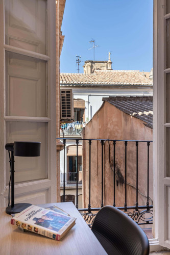 Room in Calle Tundidores, Granada for 150 m² with 7 bedrooms