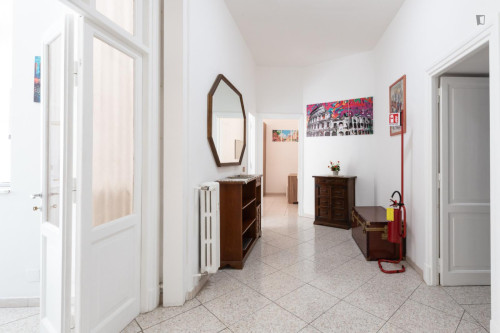 bright 2-br in Prati - MetroA