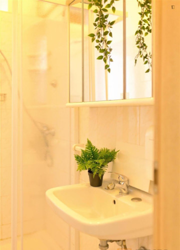 Charming single bedroom near the Varese train station - Gallery - 10