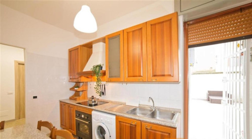 Ample double bedroom in the heart of Varese - Gallery - 6