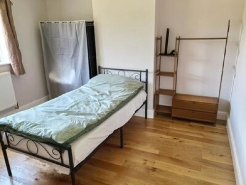 Room in Botley, Oxfordshire