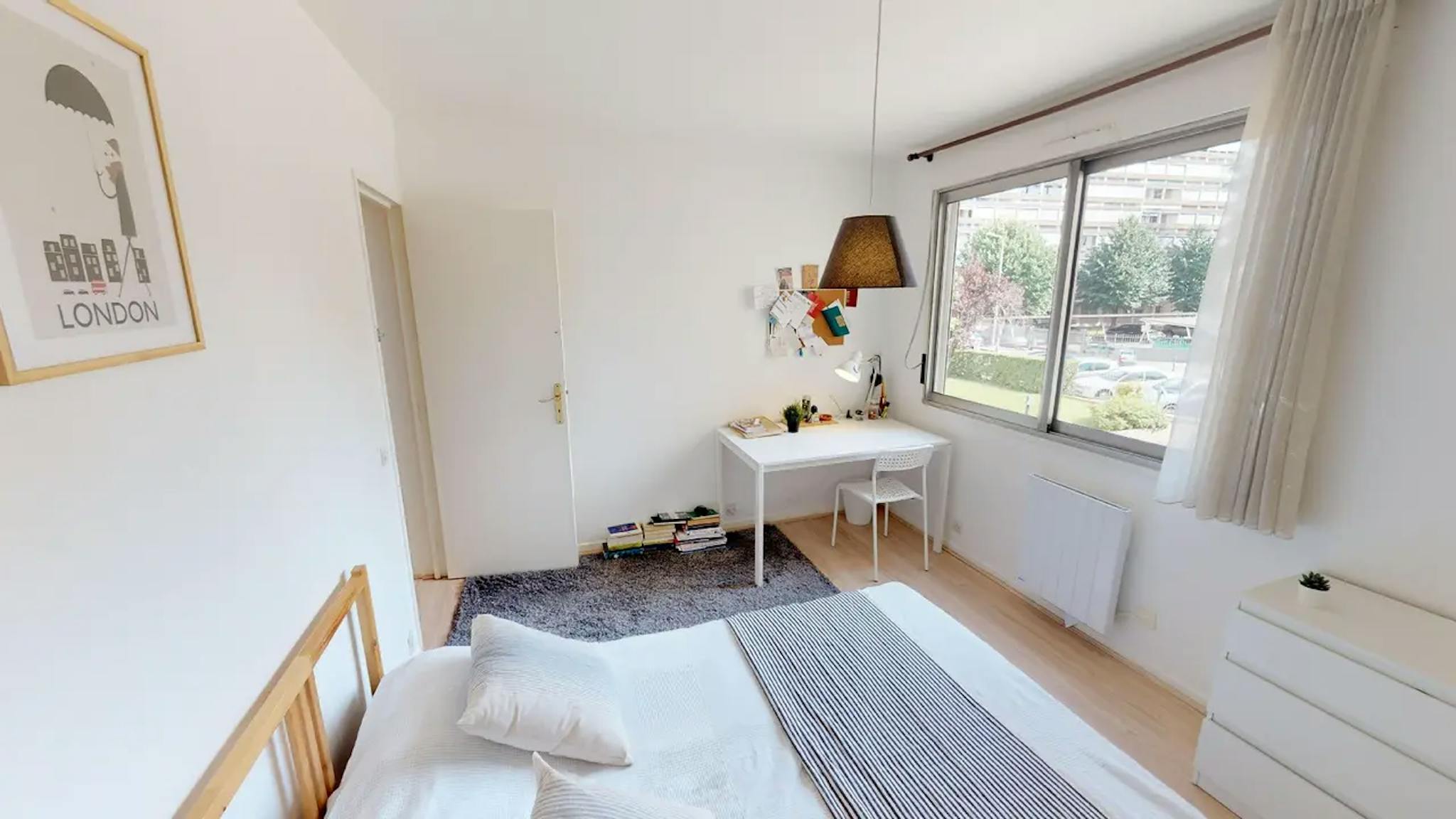  Private Room  -  Rue des Trois Pierres, Lyon  - Gallery -  1